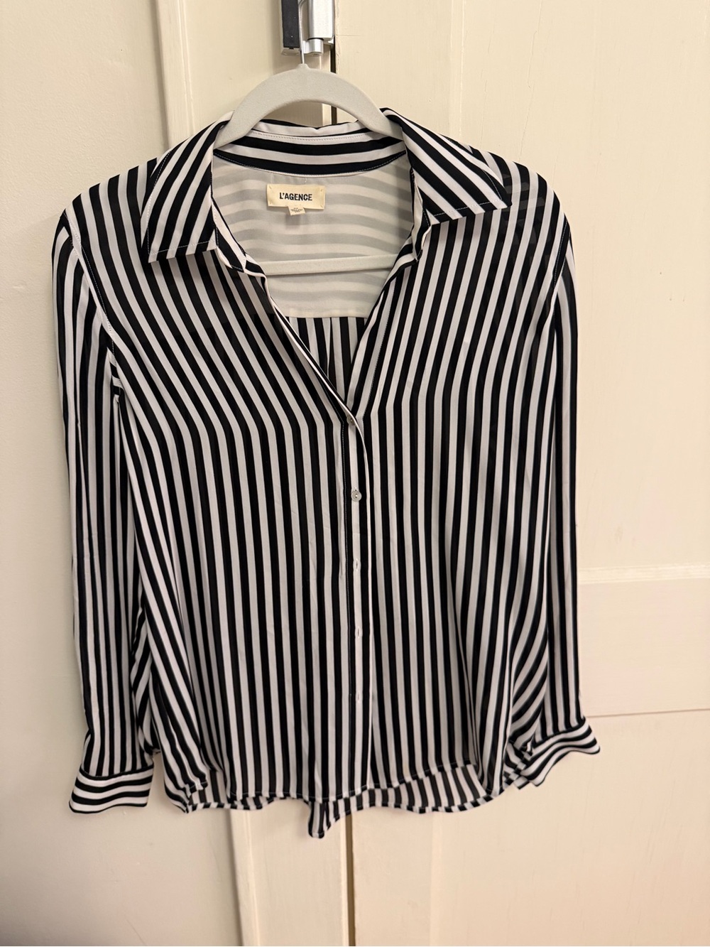L'AGENCE Black & White Vertical Stripe Button-Front Blouse Shirt 100% silk